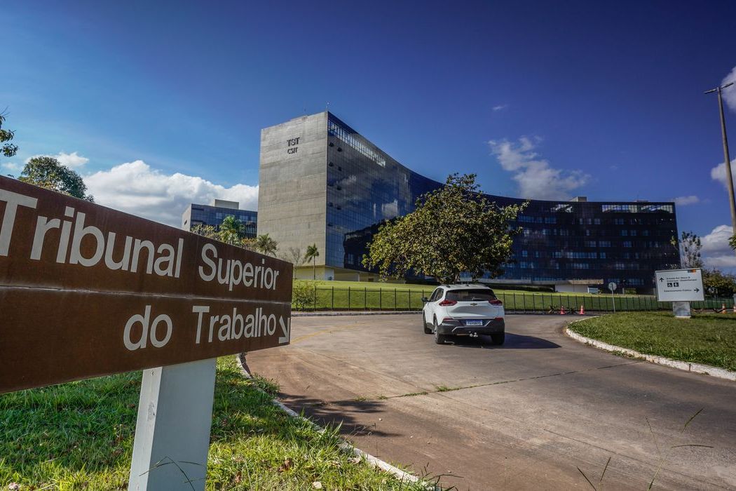 Fachada do edifício do Tribunal Superior do Trabalho, em Brasília, onde o Centro de Pesquisas Judiciárias produziu o estudo sobre assédio eleitoral no trabalho