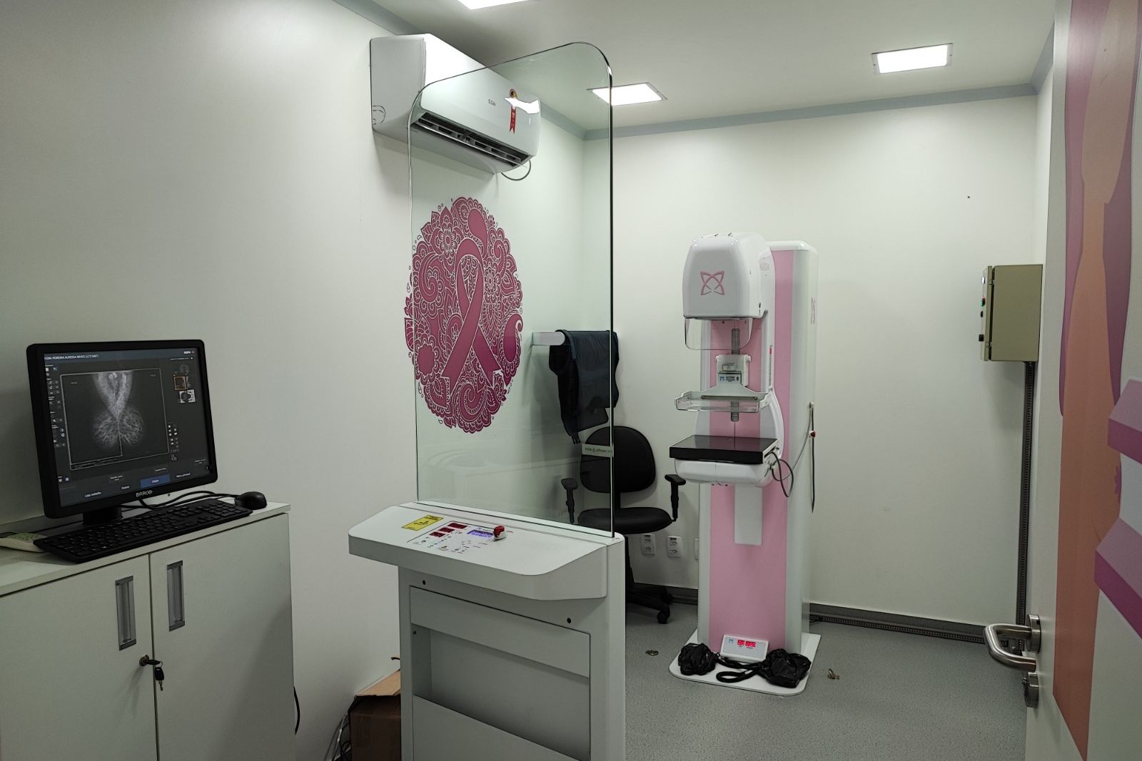Mamografia em policlínica estadual de Goiás